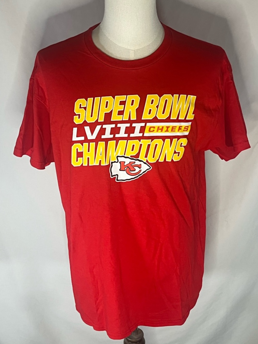 NFL Team Apparel Kansas City Chiefs Super Bowl LVIII Champions Men’s Shirt Large